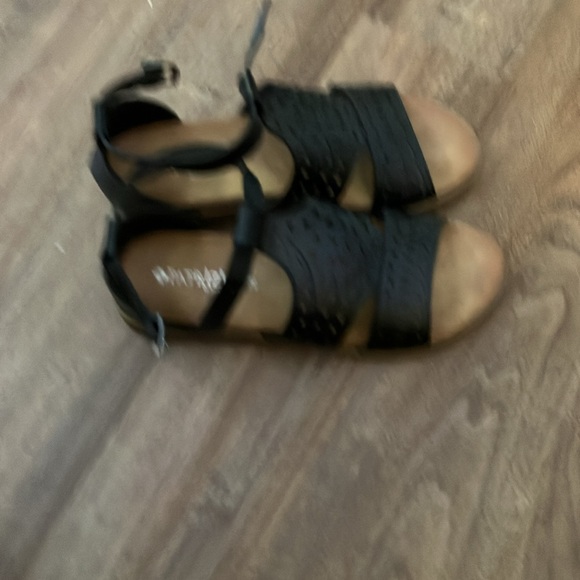 Leather sandals by Patrizia made in Italy - Picture 3 of 5
